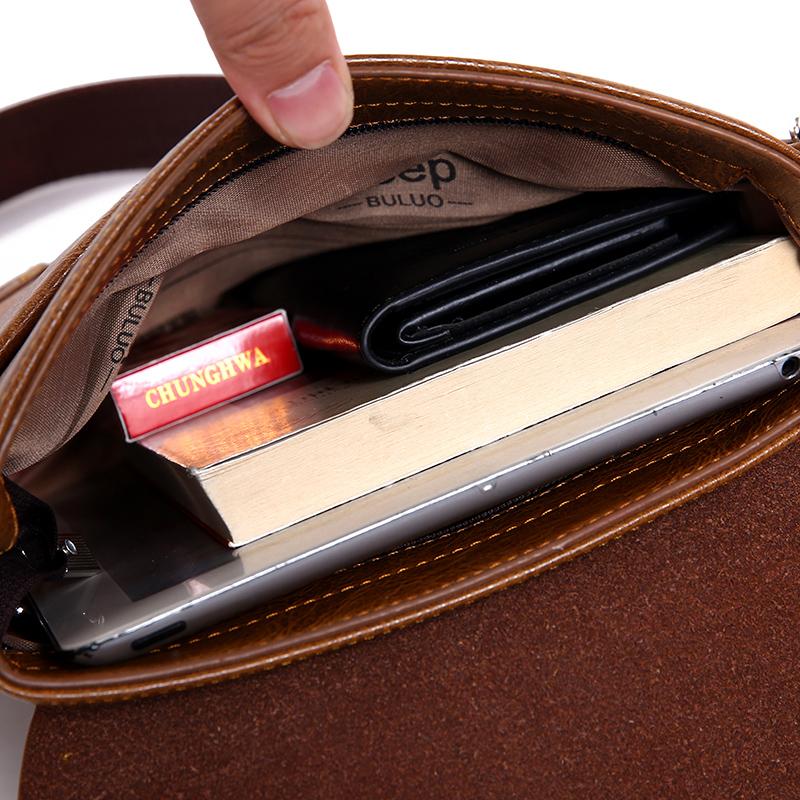 Stylish yet rugged branded Mens Pu Leather Messenger Shoulder Bags