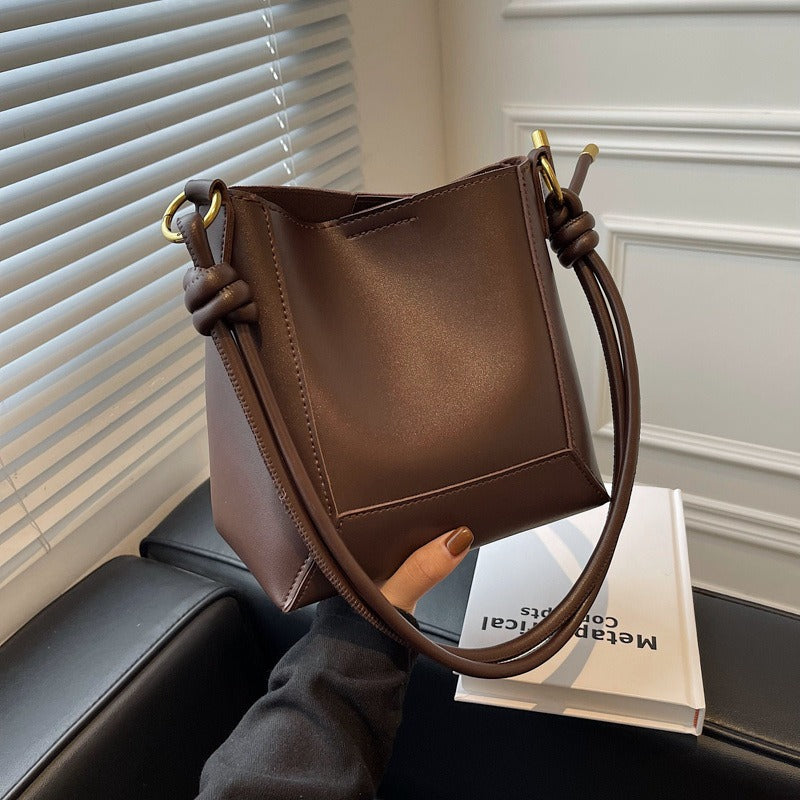 Large bag women's bag fashionable large capacity simple shoulder messenger bag retro texture bucket bag