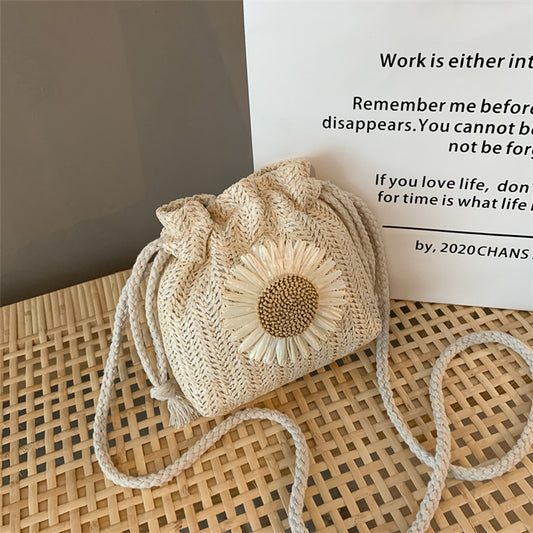 Woven Bag Women's Bag New Trendy Summer Straw Weave Cute Ins Bucket Bag Personality Girl One-Shoulder Messenger Bag