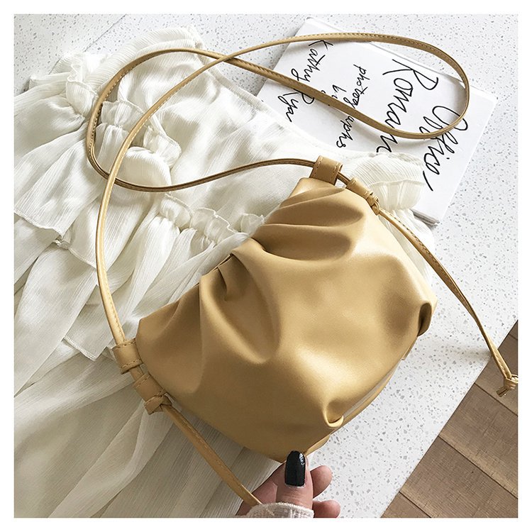 Ins Small Bag Women's Bag New Pleated Net Red With The Same Shoulder Bag Korean Version Of The Cloud Messenger Bag